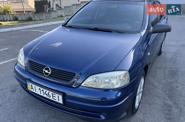 Седан Opel Astra 2004 в Киеве