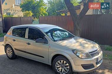 Хэтчбек Opel Astra 2006 в Василькове