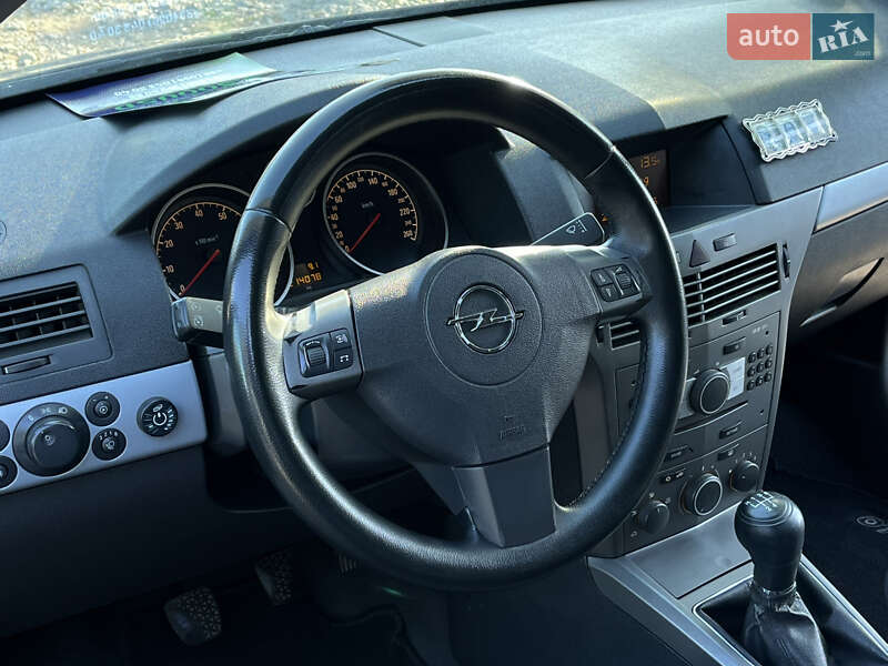 Универсал Opel Astra 2006 в Харькове