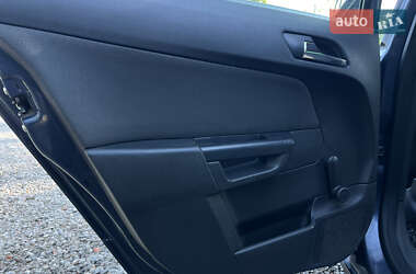 Універсал Opel Astra 2006 в 