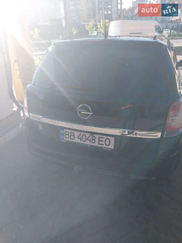 Універсал Opel Astra 2007 в Тернополі