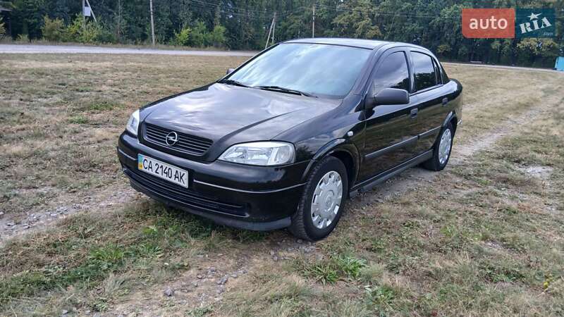 Седан Opel Astra 2007 в 