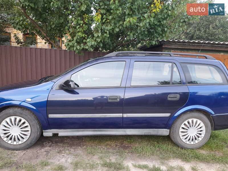 Универсал Opel Astra 2001 в Вышгороде