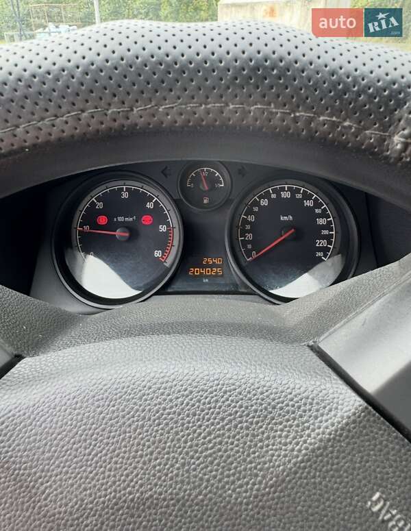 Хетчбек Opel Astra 2011 в Нововолинську