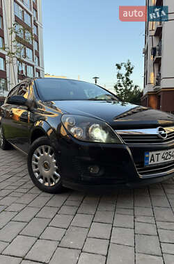 Хэтчбек Opel Astra 2009 в Ивано-Франковске