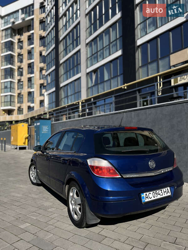 Хетчбек Opel Astra 2004 в Луцьку