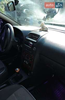 Универсал Opel Astra 1999 в 