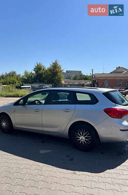 Универсал Opel Astra 2010 в 