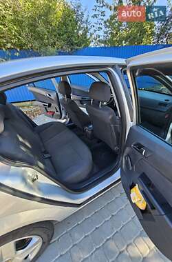 Седан Opel Astra 2011 в 