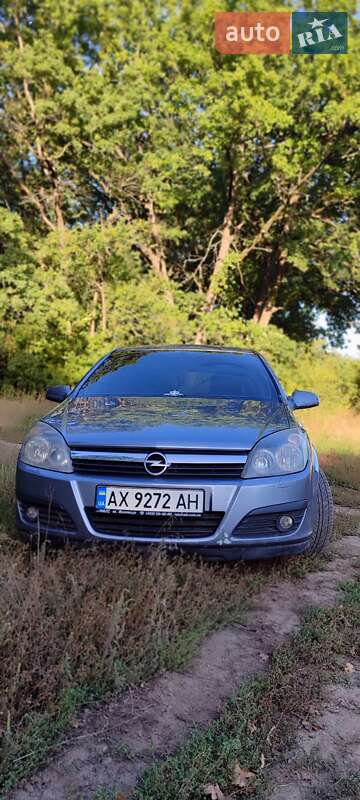 Хетчбек Opel Astra 2006 в 