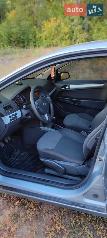 Хетчбек Opel Astra 2006 в Валках фото 7 Хетчбек Opel Astra 2006 в Валках