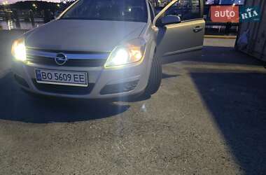 Универсал Opel Astra 2004 в 
