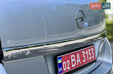 Универсал Opel Astra 2008 в 