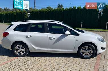 Универсал Opel Astra 2013 в 