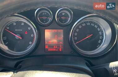 Универсал Opel Astra 2013 в 