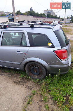 Универсал Opel Astra 2006 в 