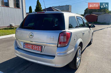 Универсал Opel Astra 2010 в 