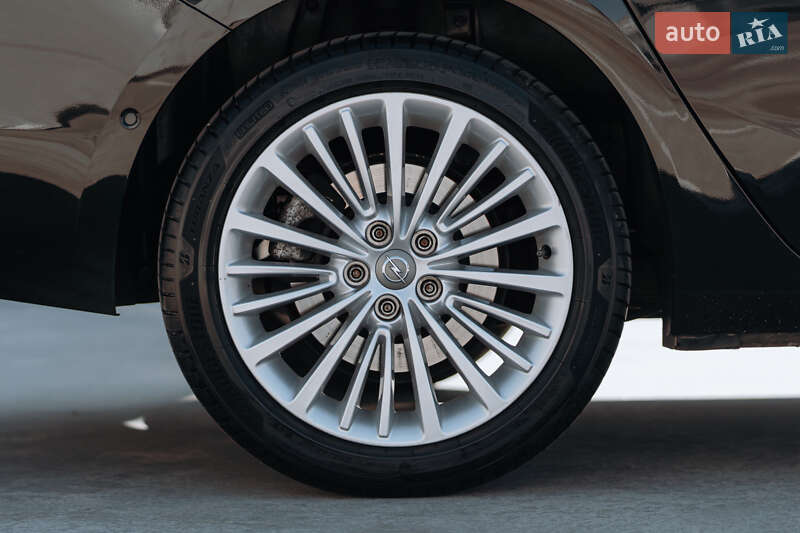 Универсал Opel Astra 2018 в Киеве фото 11 Универсал Opel Astra 2018 в Киеве