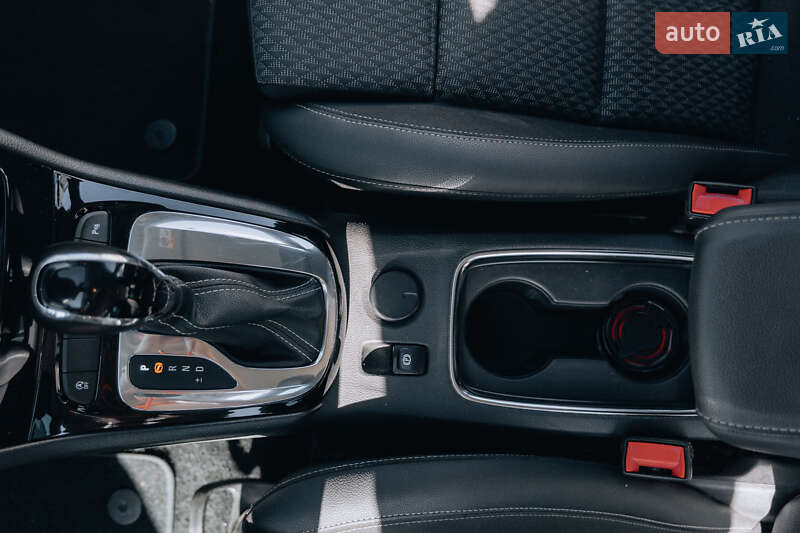 Универсал Opel Astra 2018 в Киеве фото 41 Универсал Opel Astra 2018 в Киеве