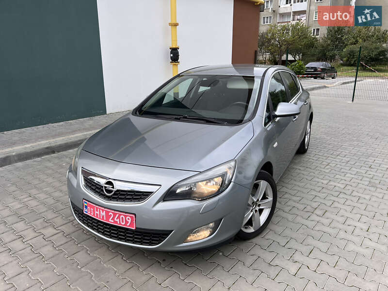 Opel Astra 2010