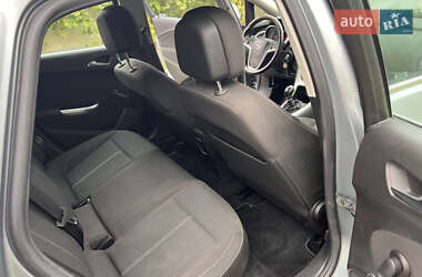 Хэтчбек Opel Astra 2010 в 