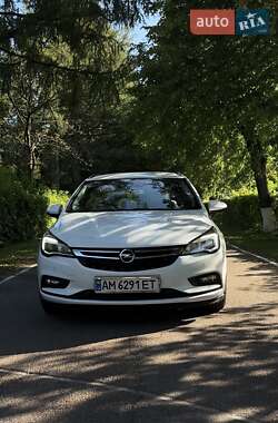 Універсал Opel Astra 2017 в Звягелі