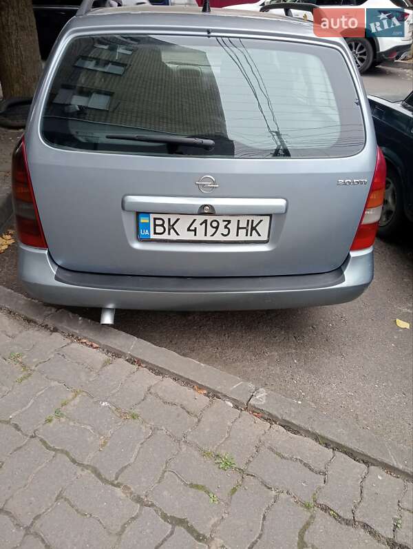 Универсал Opel Astra 2004 в Ровно