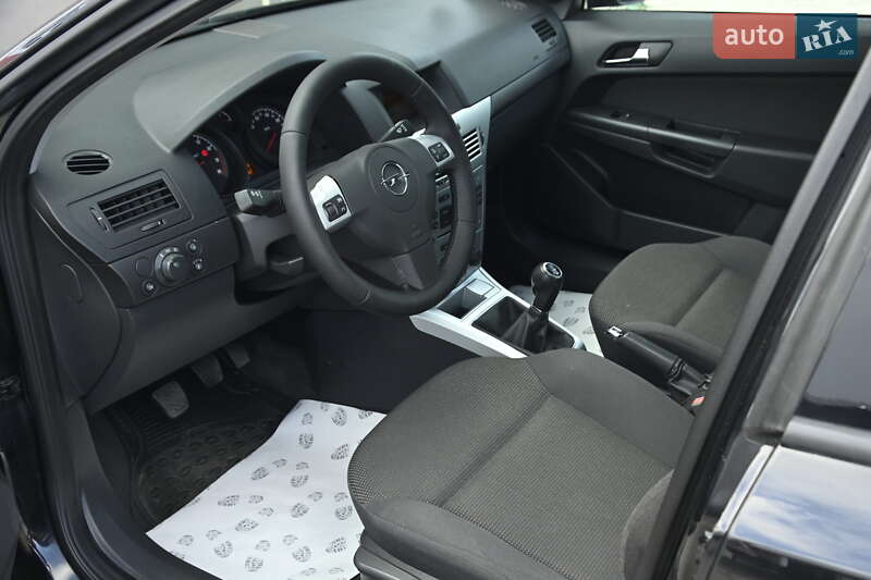 Хэтчбек Opel Astra 2009 в Бердичеве
