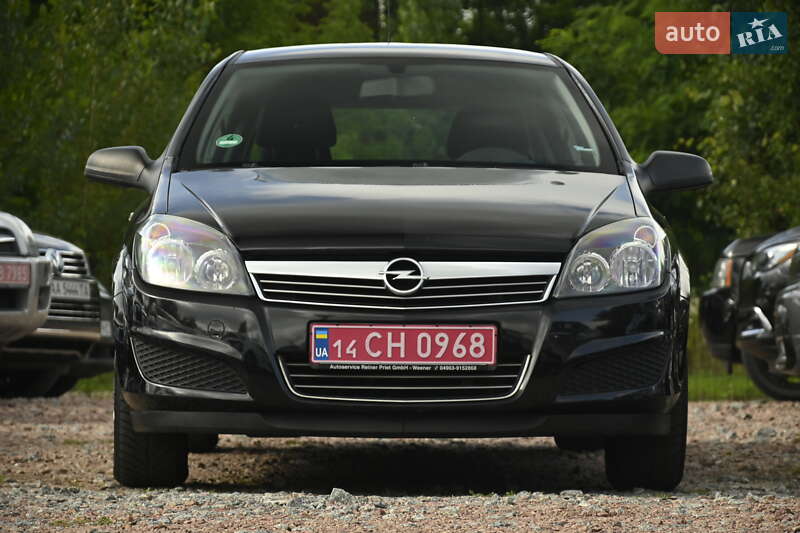 Хэтчбек Opel Astra 2009 в Бердичеве