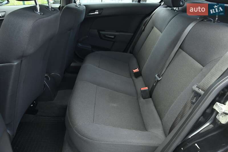 Хэтчбек Opel Astra 2009 в Бердичеве