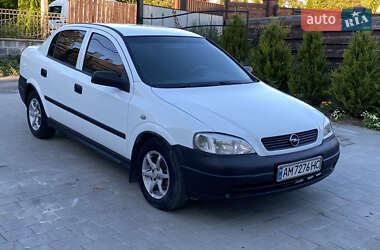 Седан Opel Astra 2000 в 