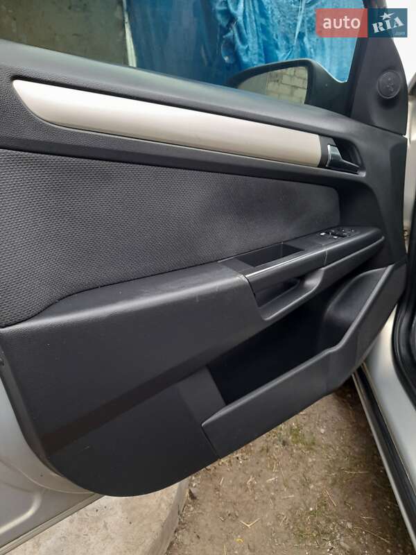 Хэтчбек Opel Astra 2007 в Вознесенске
