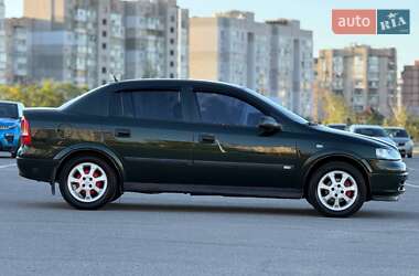 Седан Opel Astra 2002 в 