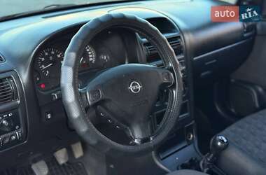 Седан Opel Astra 2002 в 