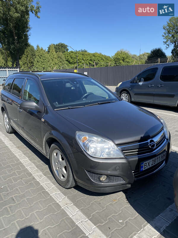 Универсал Opel Astra 2008 в Хмельницком