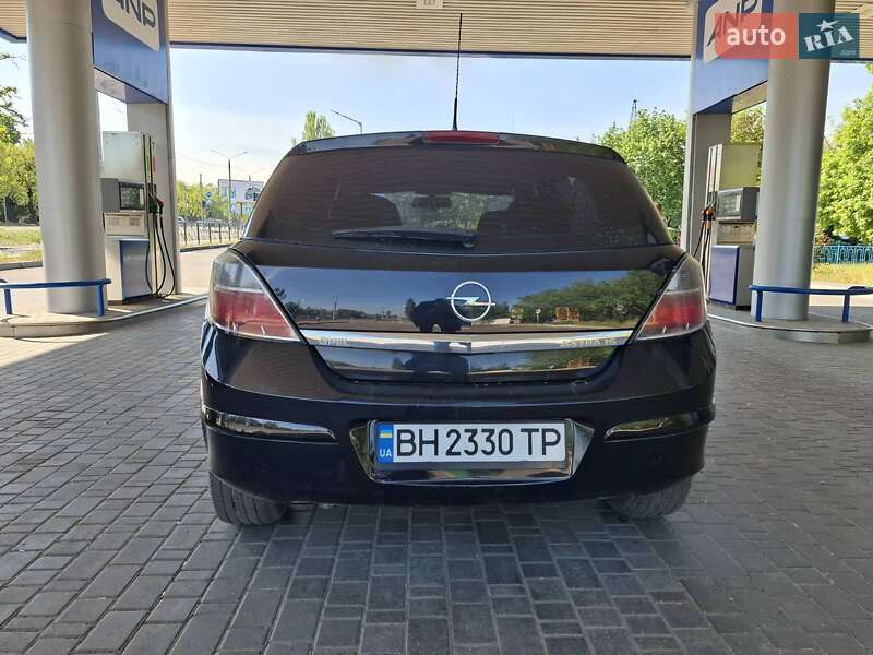 Хэтчбек Opel Astra 2008 в Николаеве