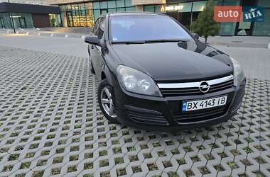 Хэтчбек Opel Astra 2006 в 