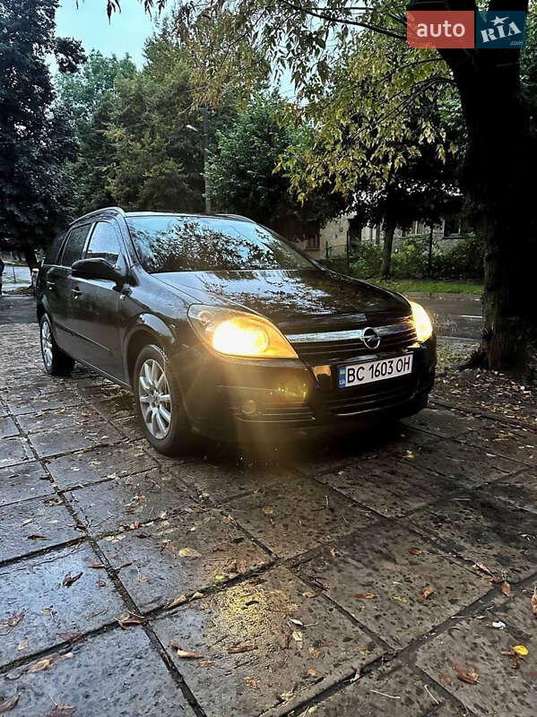 Универсал Opel Astra 2006 в Львове