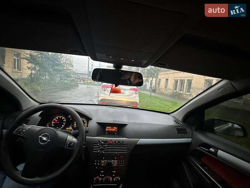 Универсал Opel Astra 2006 в Львове