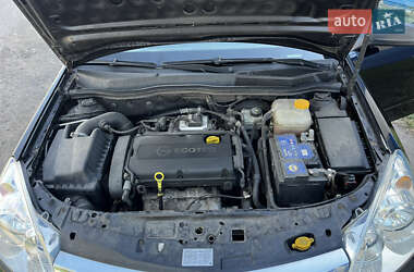 Универсал Opel Astra 2007 в 