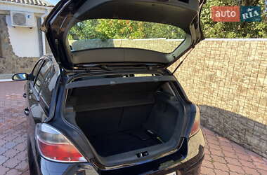 Хэтчбек Opel Astra 2007 в 