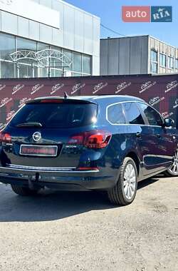 Универсал Opel Astra 2014 в 
