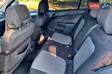 Универсал Opel Astra 2007 в 