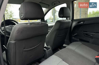 Универсал Opel Astra 2006 в 