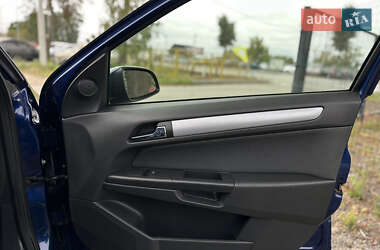 Универсал Opel Astra 2006 в 