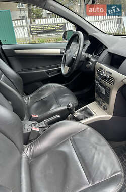 Универсал Opel Astra 2007 в 