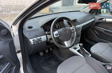 Универсал Opel Astra 2009 в 