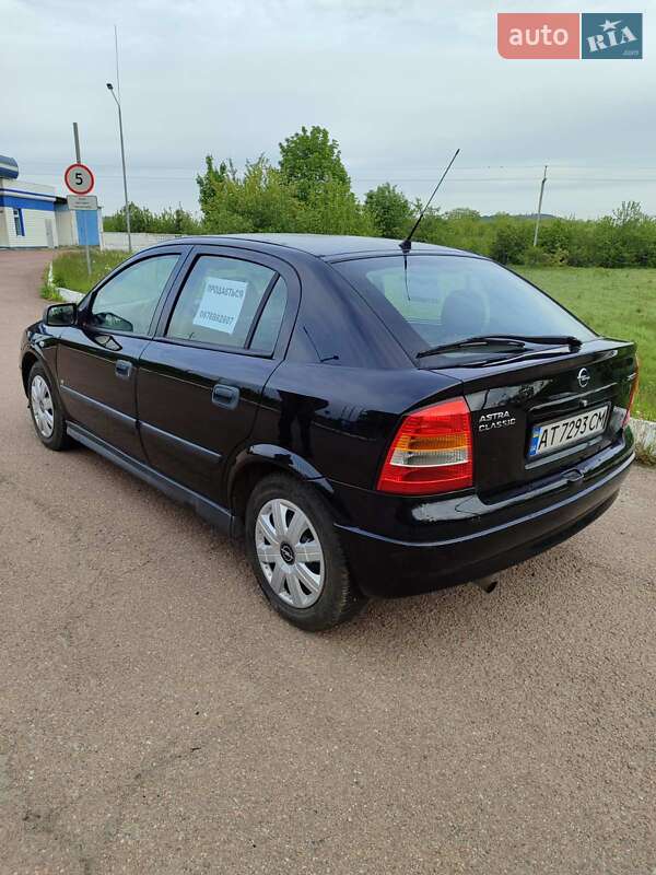 Хэтчбек Opel Astra 2005 в Ивано-Франковске