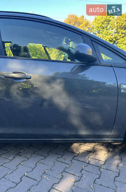 Универсал Opel Astra 2012 в 