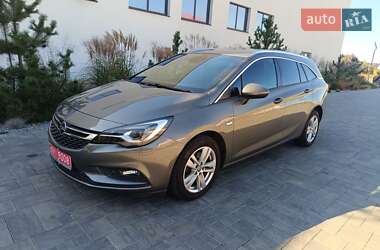 Універсал Opel Astra 2018 в Луцьку